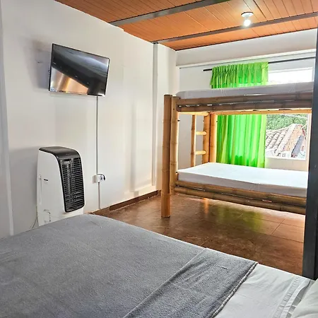 La Mercedes Lite Hostal By Mh-3